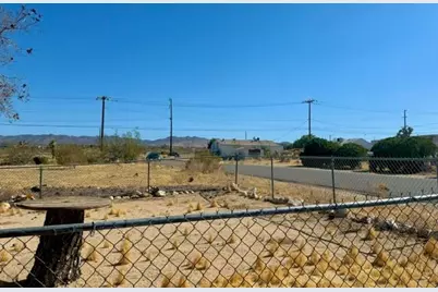 6437 Indio Avenue, Yucca Valley, CA 92284 - Photo 16