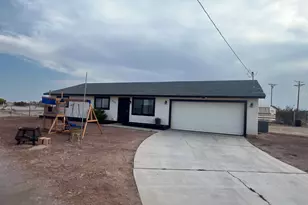 1223 Glendale Ave, Thermal, CA 92274 - Photo 2