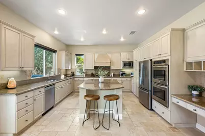 102 Tesori Drive, Palm Desert, CA 92211 - Photo 16