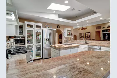 8541 Clubhouse, Desert Hot Springs, CA 92240 - Photo 20