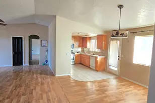 9286 Nevada Rd, Phelan, CA 92371 - Photo 6