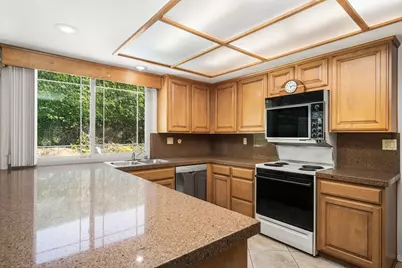 15432 Cherbourg Avenue, Irvine, CA 92604 - Photo 18
