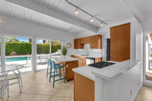 403 E Desert Willow Cir, Palm Springs, CA 92262 - Photo 6