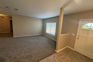 5050 Bo Peep Ln, Redding, CA 96002 - Photo 12