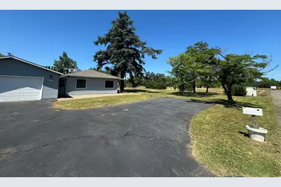 5050 Bo Peep Lane, Redding, CA 96002 - Photo 4