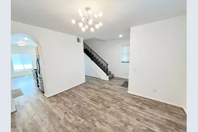 230 Villorrio Drive E, Palm Springs, CA 92262 - Photo 8