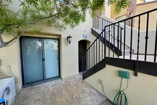 230 Villorrio Dr E, Palm Springs, CA 92262 - Photo 4