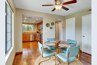 2001 E Camino Parocela #C21, Palm Springs, CA 92264 - Photo 4