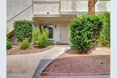 2001 E Camino Parocela #C21, Palm Springs, CA 92264 - Photo 2