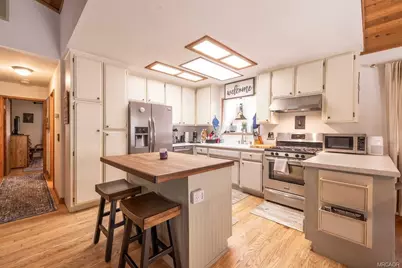 525 Bernhardt Lane, Big Bear City, CA 92314 - Photo 8
