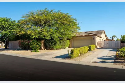 992 Mira Grande, Palm Springs, CA 92262 - Photo 2