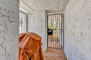 5301 E Waverly Dr, Palm Springs, CA 92264 - Photo 8