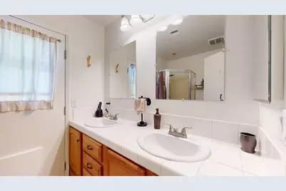 27305 Hombria Drive, Cathedral City, CA 92234 - Photo 16