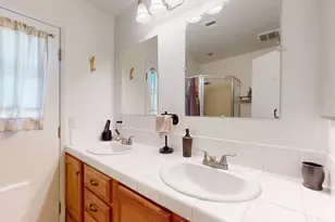 27305 Hombria Dr, Cathedral City, CA 92234 - Photo 16