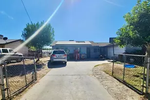 401 N Carlton Ave, Blythe, CA 92225 - Photo 1