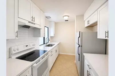 48680 Desert Flower Drive, Palm Desert, CA 92260 - Photo 8