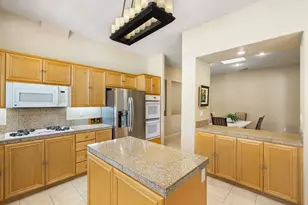 285 Kavenish Dr, Rancho Mirage, CA 92270 - Photo 10