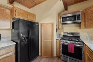 1550 Tuolumne Rd, Big Bear City, CA 92314 - Photo 12