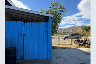 49927 29 Palms Highway, Morongo Valley, CA 92256 - Photo 18