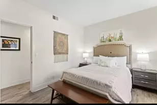 410 Clubhouse Ave, Newport Beach, CA 92663 - Photo 20