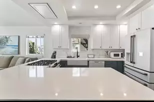 410 Clubhouse Ave, Newport Beach, CA 92663 - Photo 12