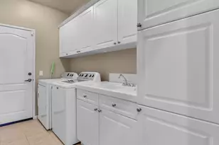 1021 Via Fortuna, Palm Desert, CA 92260 - Photo 24