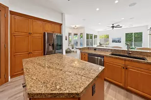 7 Hillcrest Dr, Palm Desert, CA 92260 - Photo 16