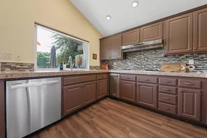 136 Deer Spring Way, Palm Desert, CA 92211 - Photo 12