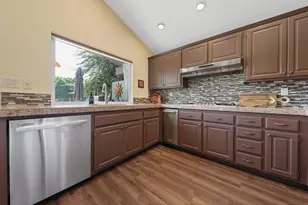 136 Deer Spring Way, Palm Desert, CA 92211 - Photo 12