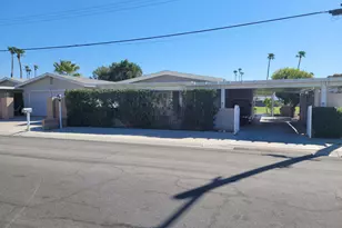 33250 Barcelona Dr, Thousand Palms, CA 92276 - Photo 34