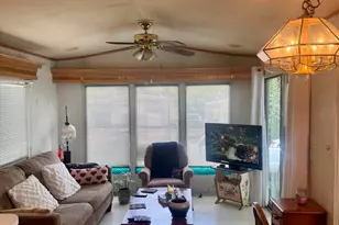 7484 Kickapoo Trail, Yucca Valley, CA 92284 - Photo 4