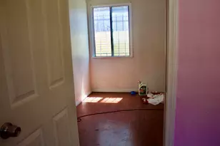 10328 Hickory St, Los Angeles, CA 90002 - Photo 10