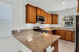 530 Calle Vibrante, Palm Desert, CA 92211 - Photo 8