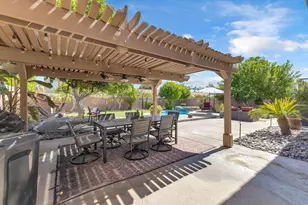 44310 Villeta Dr, La Quinta, CA 92253 - Photo 34