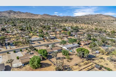 56616 Mountain View Trail, Yucca Valley, CA 92284 - Photo 36