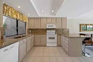44 Maximo Way, Palm Desert, CA 92260 - Photo 8