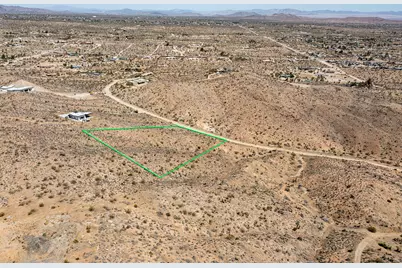 58365 Cereus Avenue, Yucca Valley, CA 92284 - Photo 12