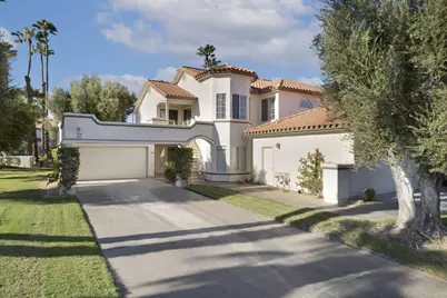 704 Vista Lago N, Palm Desert, CA 92211 - Photo 2