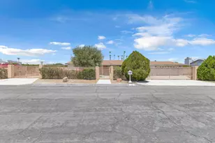 1880 Sharon Rd, Palm Springs, CA 92262 - Photo 1