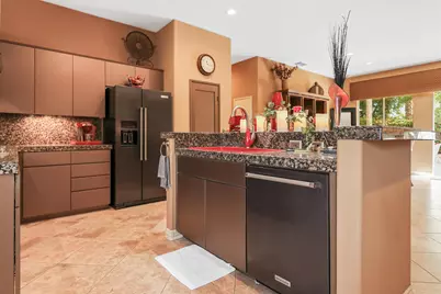 45002 Aztec Drive, Indian Wells, CA 92210 - Photo 14