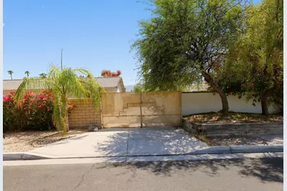 44795 Cabrillo Avenue, Palm Desert, CA 92260 - Photo 36