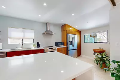 686 S Camino Real, Palm Springs, CA 92264 - Photo 14