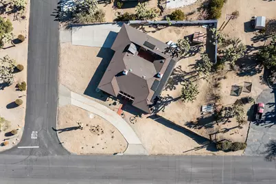 8687 Grand Avenue, Yucca Valley, CA 92284 - Photo 14