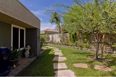 1221 Sunflower Lane, Palm Springs, CA 92262 - Photo 36