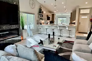 348 Vista Royale Dr, Palm Desert, CA 92211 - Photo 10
