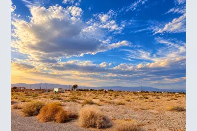 2749 Twin Lakes Avenue, Thermal, CA 92274 - Photo 4