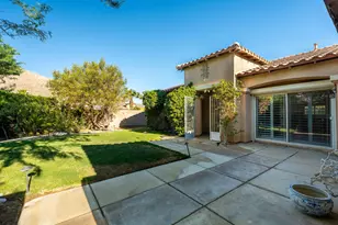 992 Mira Grande, Palm Springs, CA 92262 - Photo 2