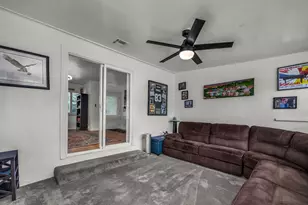 1420 N Evergreen St, Burbank, CA 91505 - Photo 8