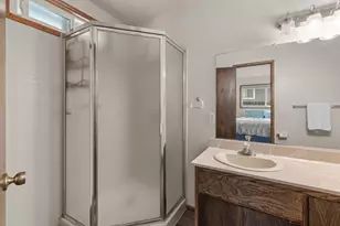 1217 Redwood Dr, Big Bear Lake, CA 92315 - Photo 20