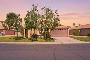 82546 Lincoln Dr, Indio, CA 92201 - Photo 2